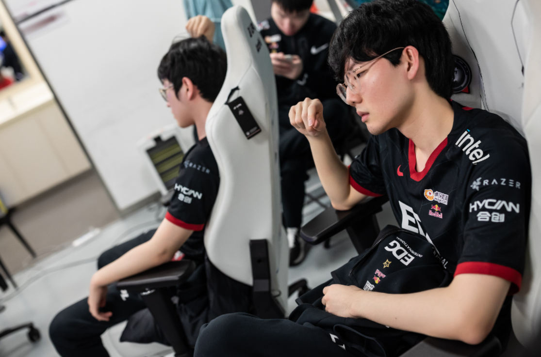 史诗对决!滚球预测上演极限翻盘 史诗对决!滚球预测上演极限翻盘