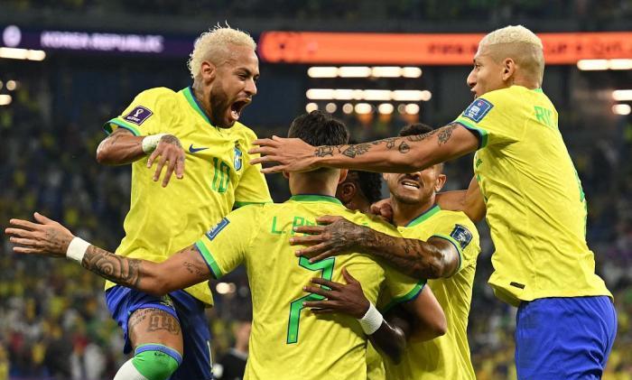 一场经典之战!世界杯点燃球迷热情 一场经典之战!世界杯点燃球迷热情