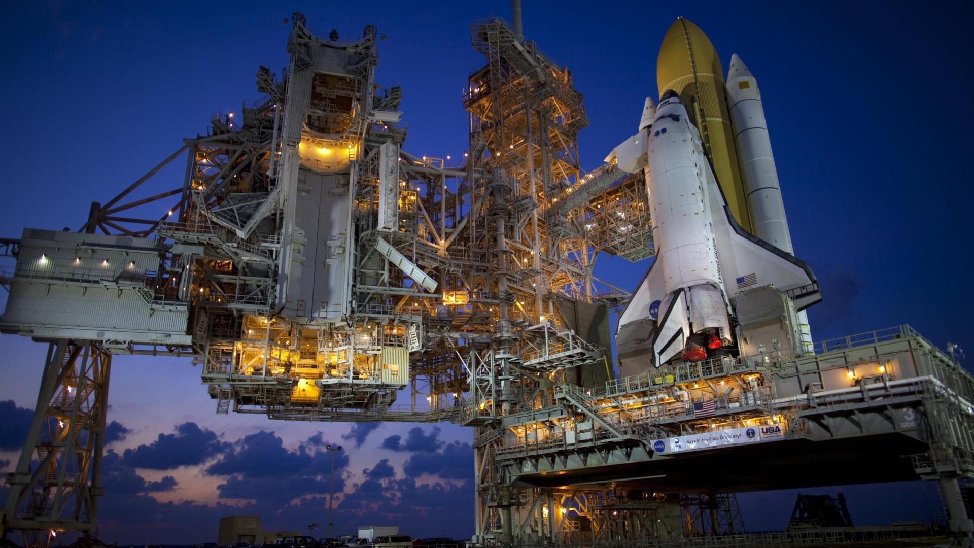 当辽宁队血拼马刺,布克在跨时空的梦幻联动中完成里程碑