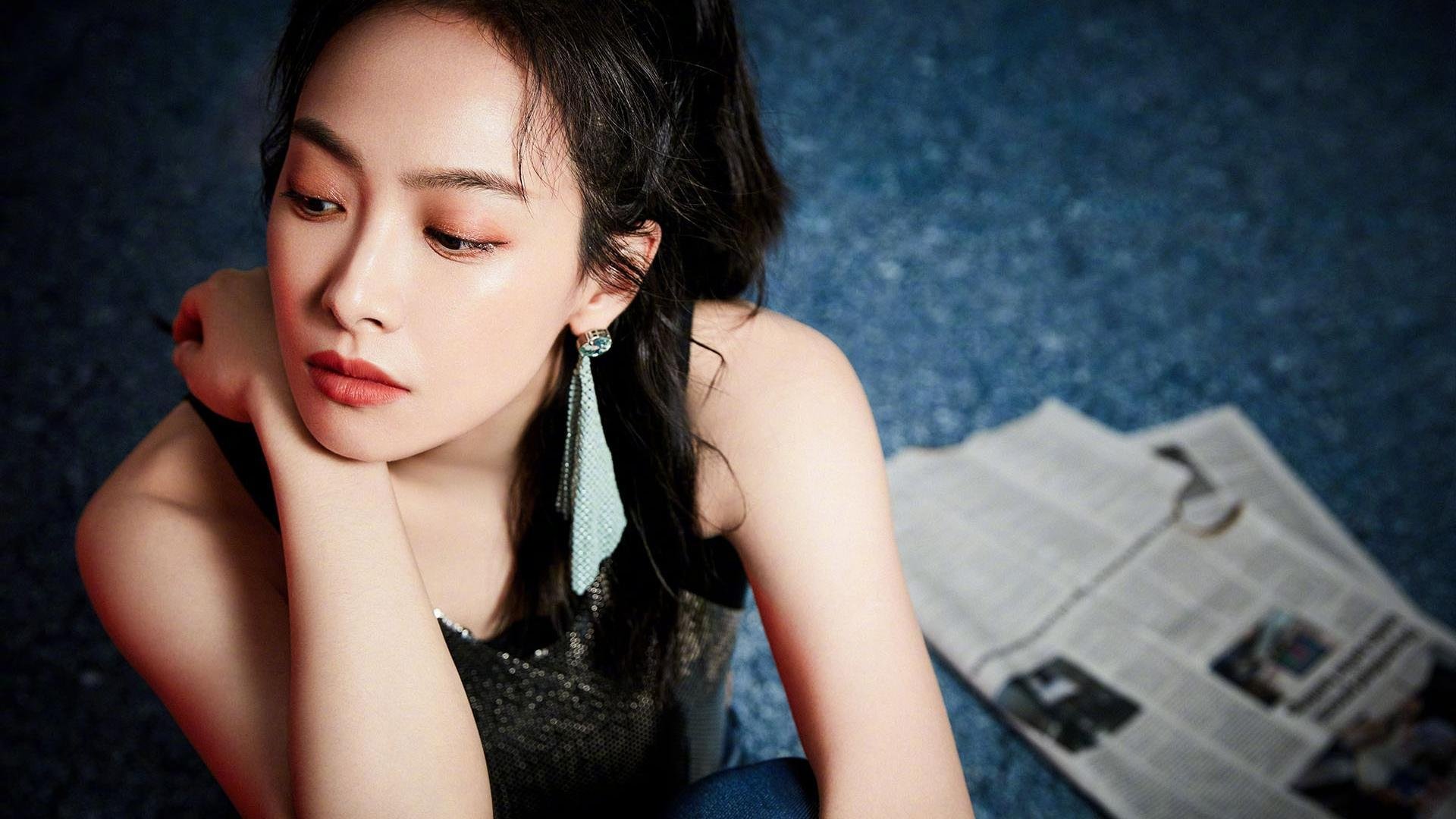 您提到的东决关键战可能是指西部焦点战，因为快船和太阳均为西部球队，历史上曾在西部决赛或季后赛关键轮次中相遇。我将按此理解为您构思