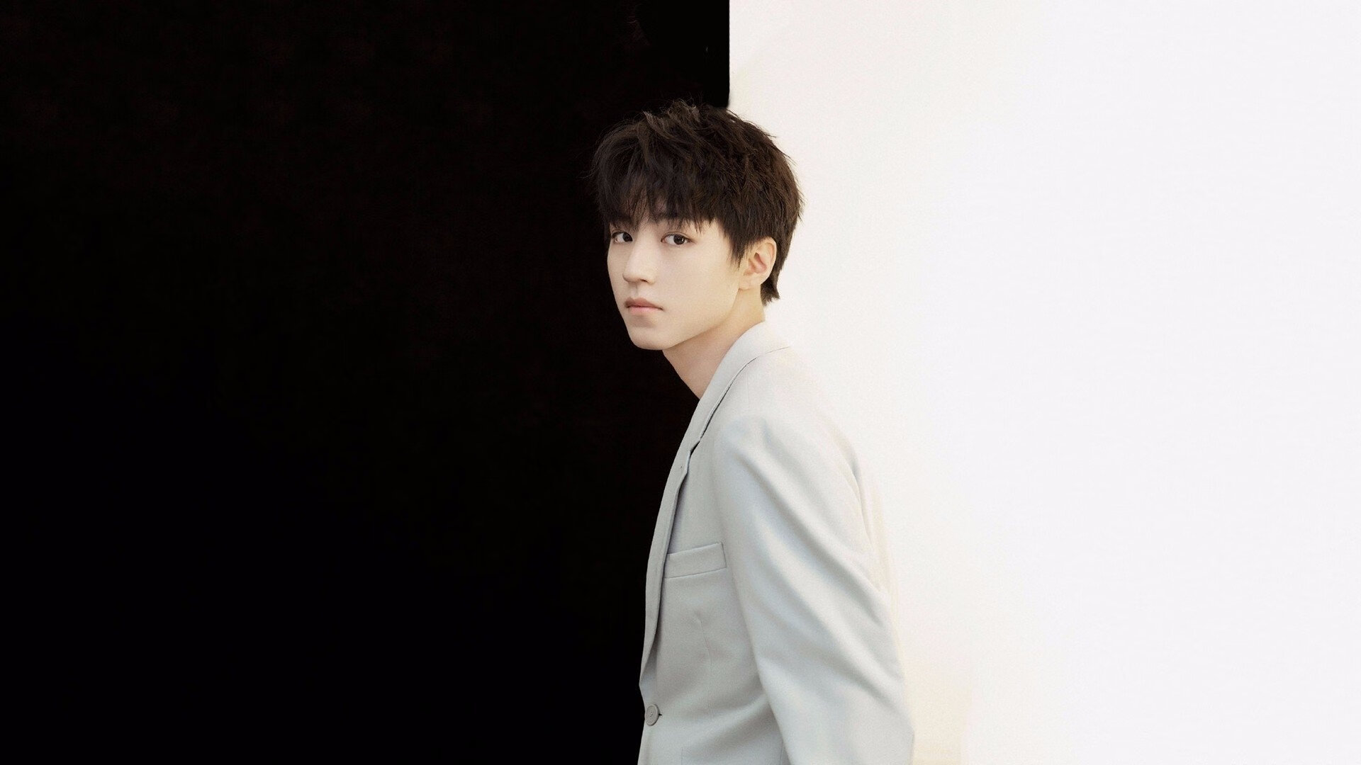 东亚破冰之旅，黄喜灿绝杀助日本打破阿尔及利亚46年不败金身